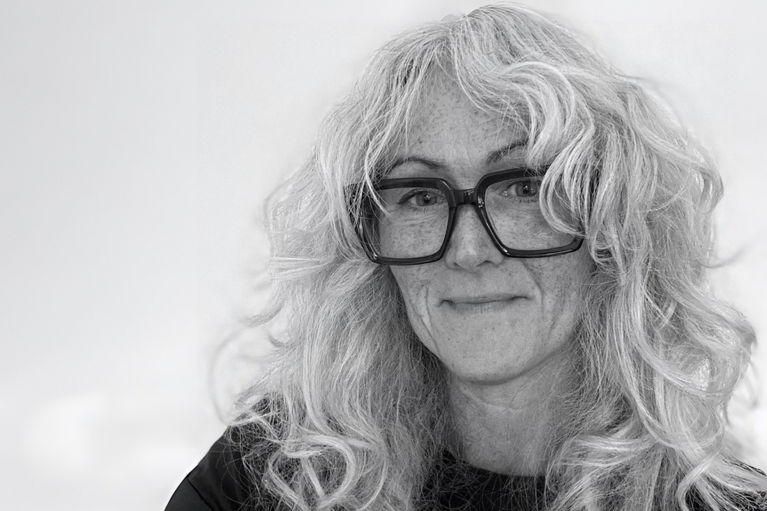 Caroline: Tarot & Psychic Medium